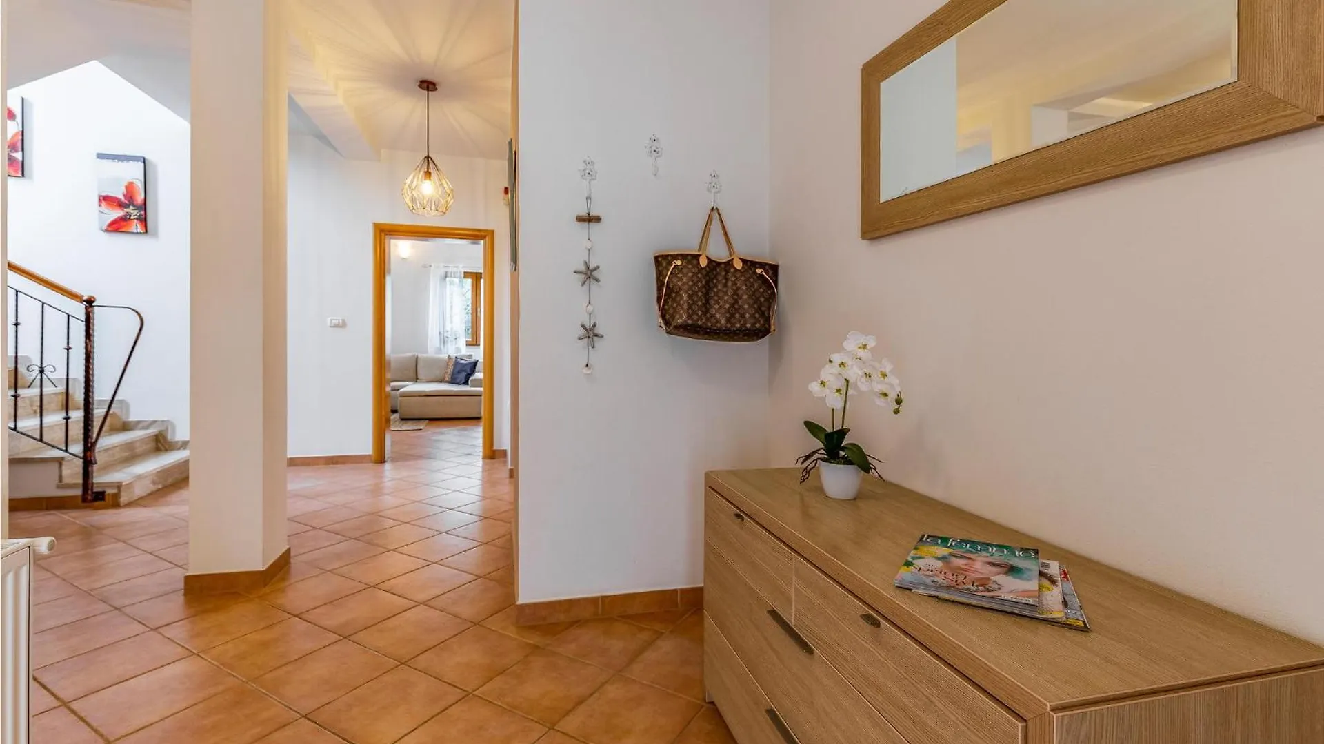 Vikendica Gorgeous Home In Galizana With Wifi