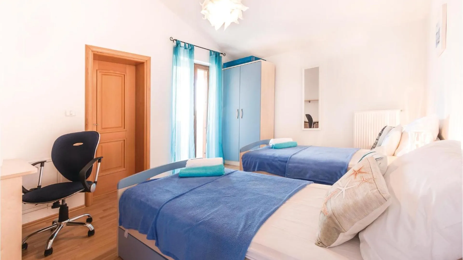 Gorgeous Home In Galizana With Wifi 0*,  Croatia