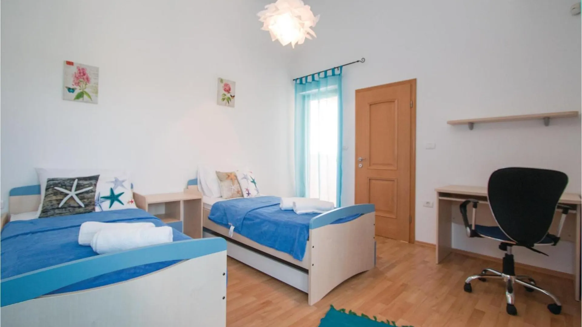 Gorgeous Home In Galizana With Wifi 0*,