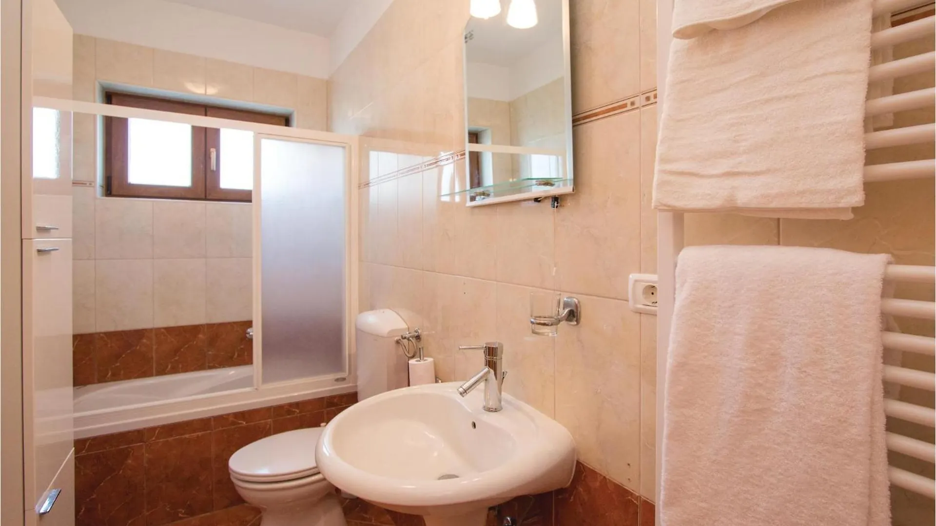 Holiday home Gorgeous Home In Galizana With Wifi