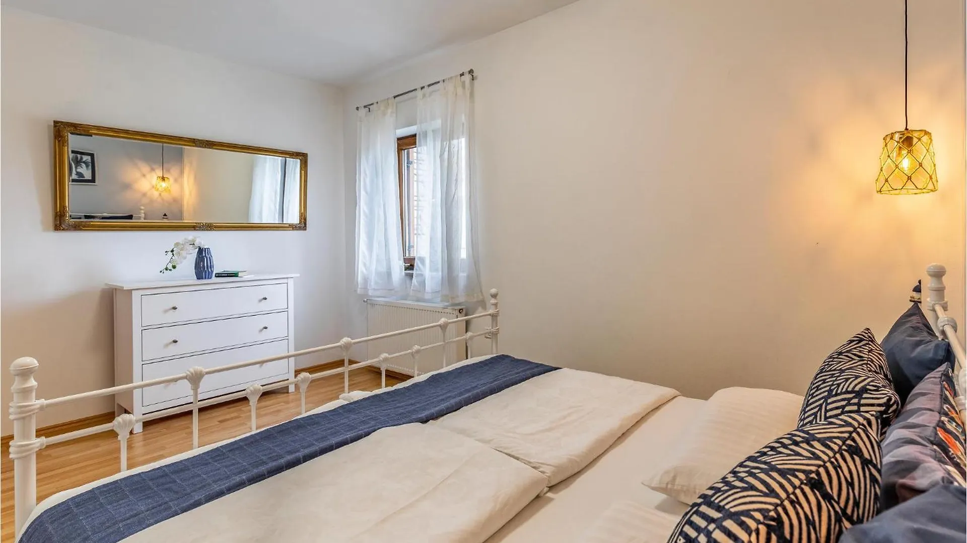 Gorgeous Home In Galizana With Wifi